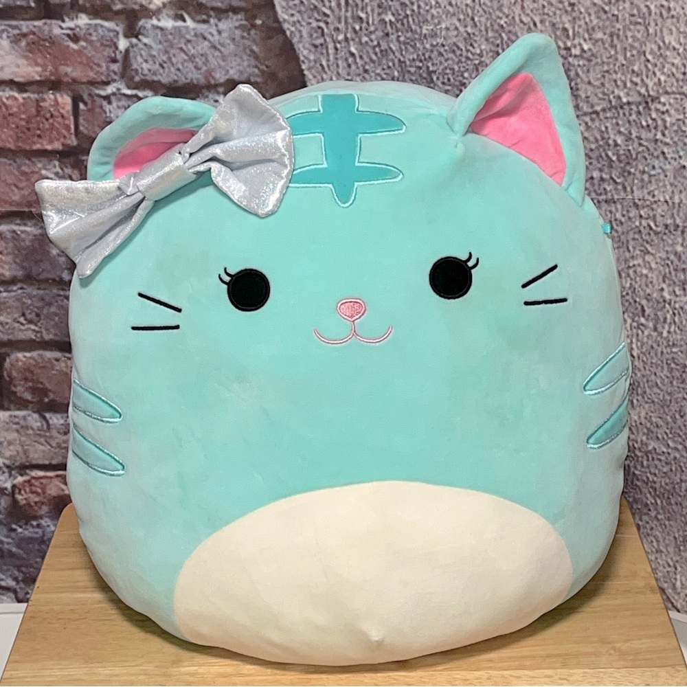 SOLD*** Original Squishmallows 16” TRES'ZURE Mint Green Cat with Bow Plush